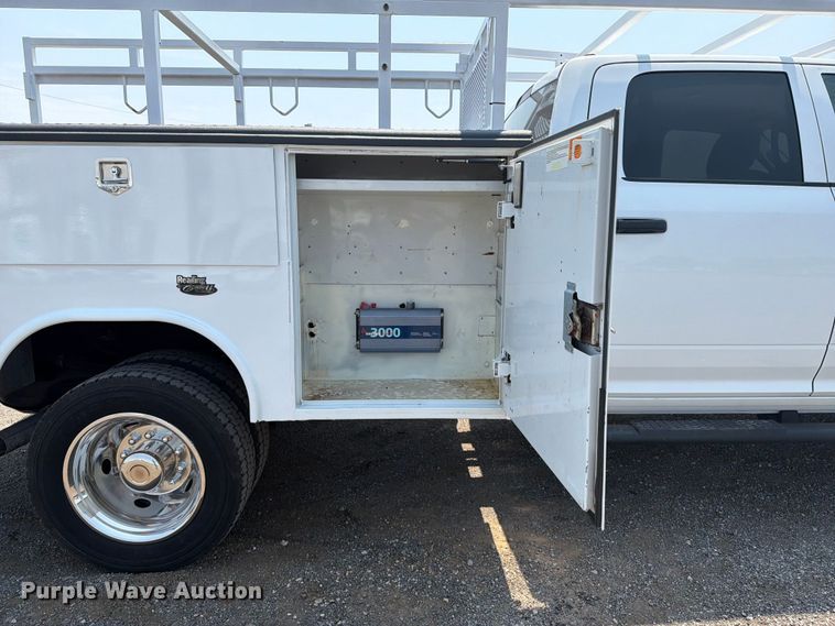 image for item FB5011 2016 RAM 4500 Crew Cab utility / service truck