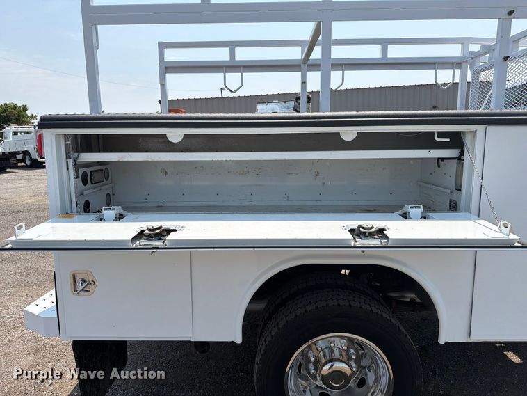 image for item FB5011 2016 RAM 4500 Crew Cab utility / service truck