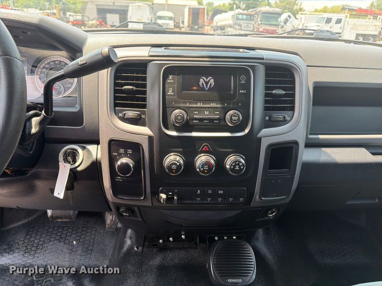 image for item FB5011 2016 RAM 4500 Crew Cab utility / service truck