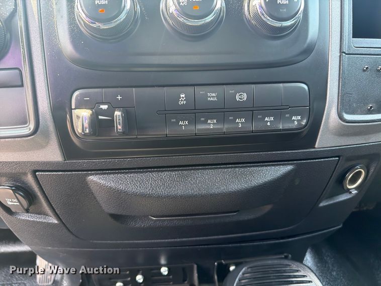 image for item FB5011 2016 RAM 4500 Crew Cab utility / service truck