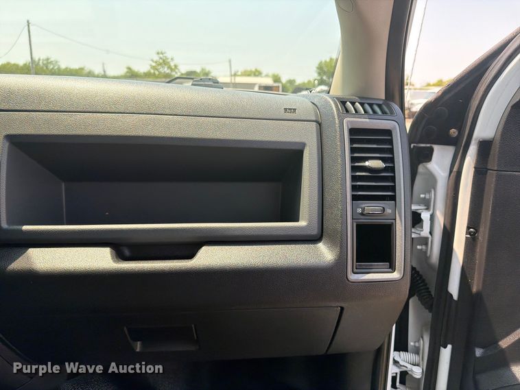 image for item FB5011 2016 RAM 4500 Crew Cab utility / service truck