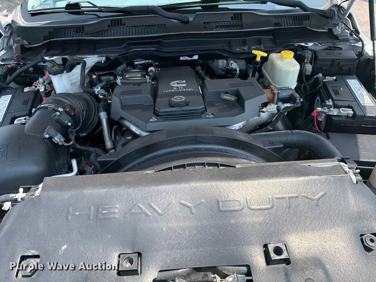 image for item FB5011 2016 RAM 4500 Crew Cab utility / service truck