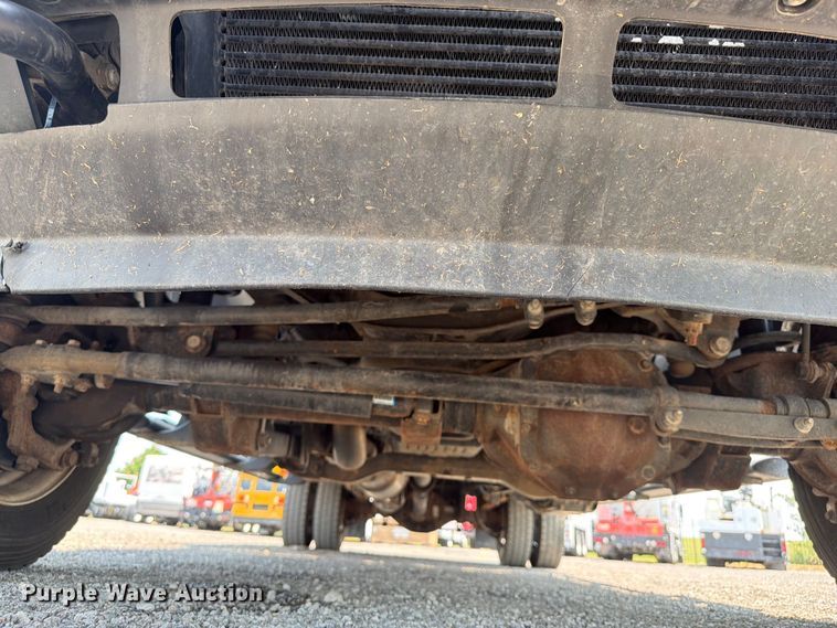 image for item FB5011 2016 RAM 4500 Crew Cab utility / service truck