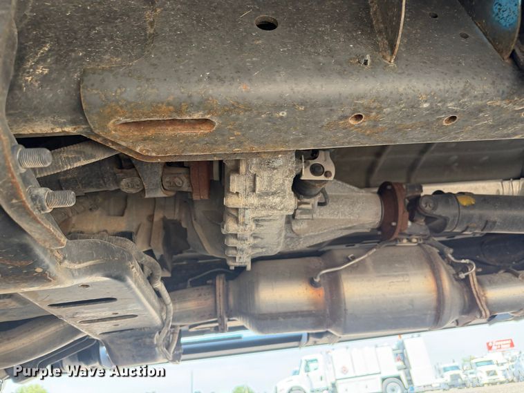 image for item FB5011 2016 RAM 4500 Crew Cab utility / service truck