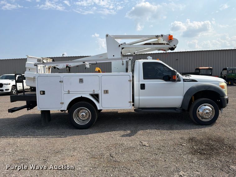 image for item FB5014 2011 Ford F450 Super Duty bucket truck
