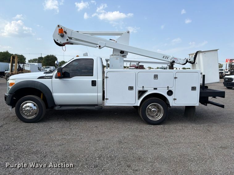 image for item FB5014 2011 Ford F450 Super Duty bucket truck