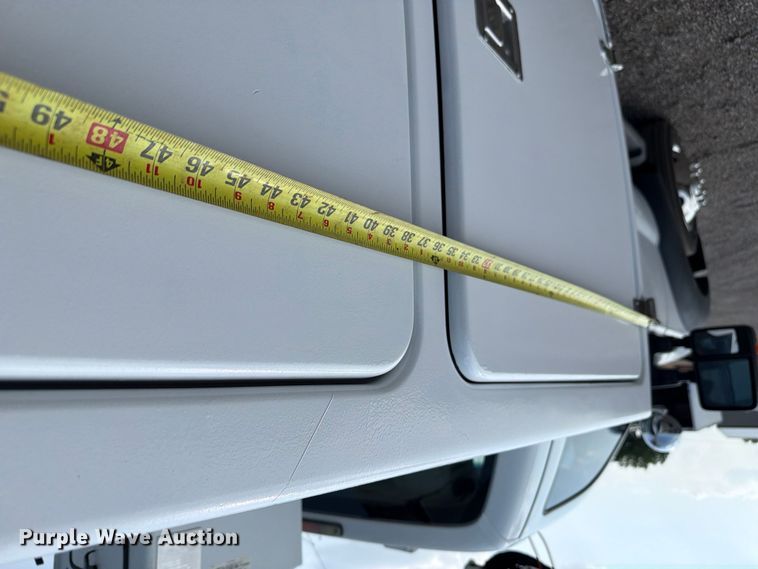 image for item FB5014 2011 Ford F450 Super Duty bucket truck