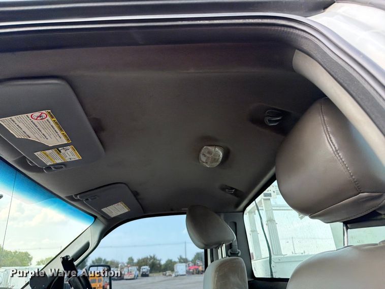 image for item FB5014 2011 Ford F450 Super Duty bucket truck