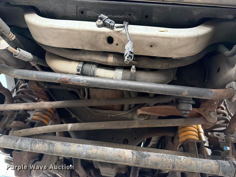 image for item FB5014 2011 Ford F450 Super Duty bucket truck