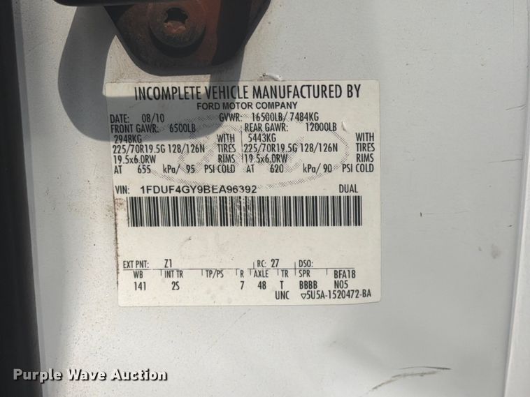 image for item FB5014 2011 Ford F450 Super Duty bucket truck