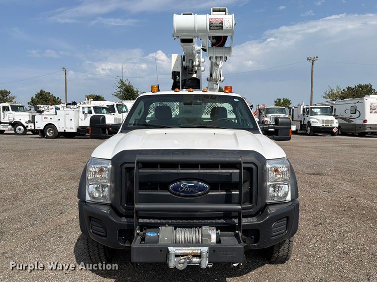 image for item FB5027 2012 Ford F550 Super Duty bucket truck