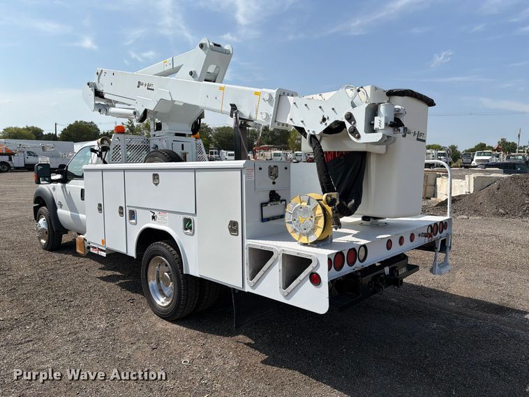 image for item FB5027 2012 Ford F550 Super Duty bucket truck