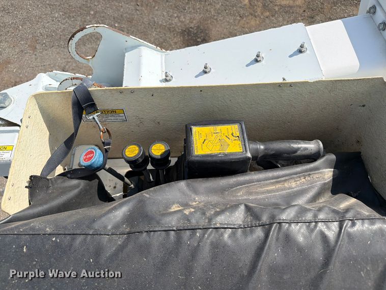 image for item FB5027 2012 Ford F550 Super Duty bucket truck