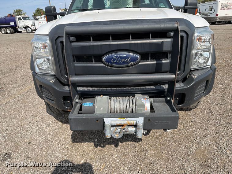 image for item FB5027 2012 Ford F550 Super Duty bucket truck