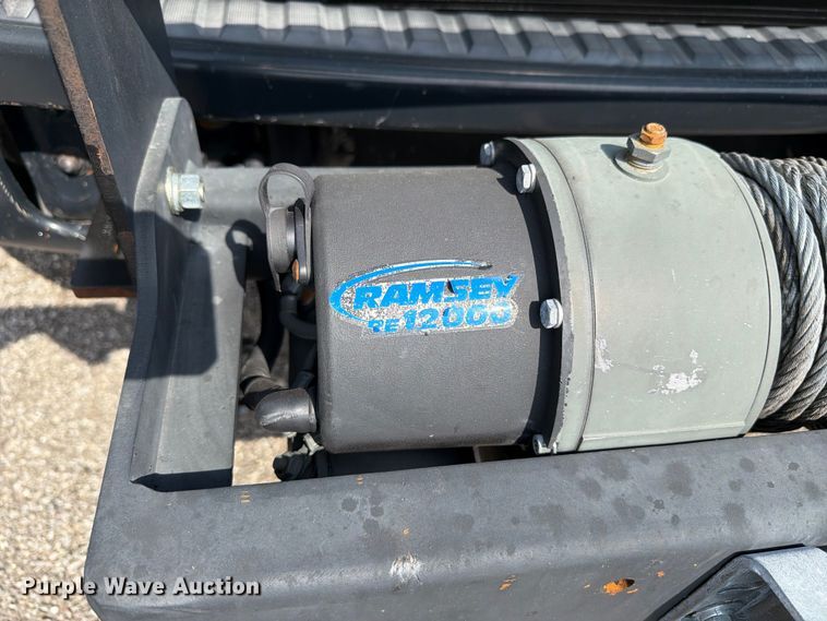 image for item FB5027 2012 Ford F550 Super Duty bucket truck