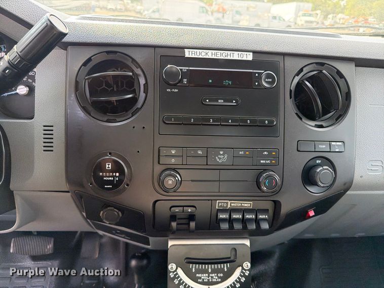 image for item FB5027 2012 Ford F550 Super Duty bucket truck