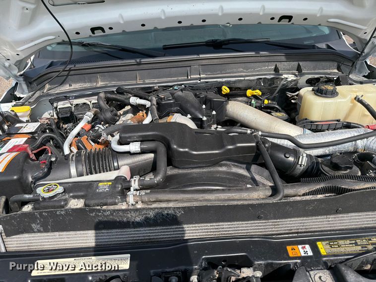 image for item FB5027 2012 Ford F550 Super Duty bucket truck