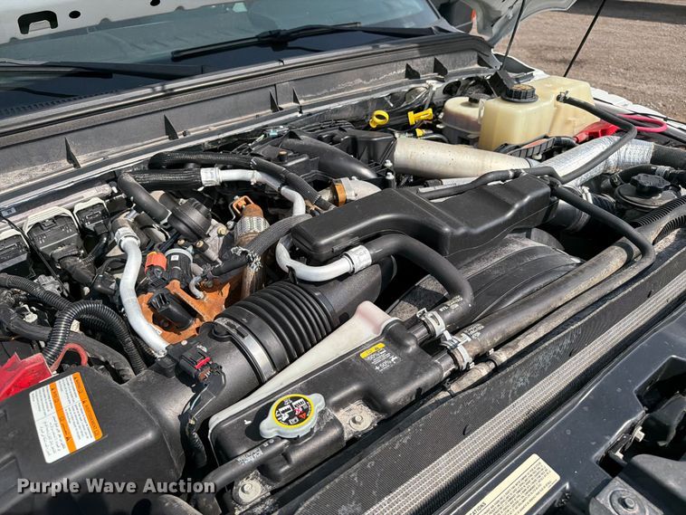 image for item FB5027 2012 Ford F550 Super Duty bucket truck