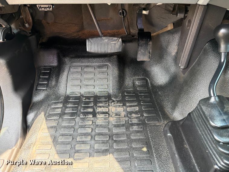 image for item FB5034 2011 Ford F350 Super Duty Ext. Cab utility bed pickup truck