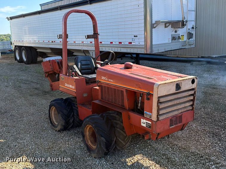 image for item FB5873 Ditch Witch 350SX cable plow