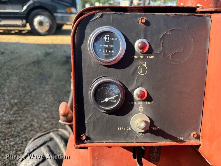 image for item FB5873 Ditch Witch 350SX cable plow
