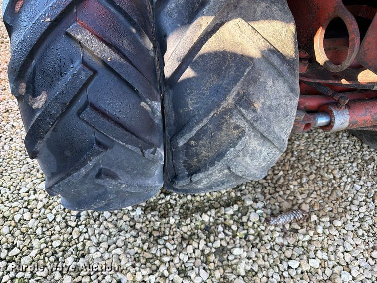 image for item FB5873 Ditch Witch 350SX cable plow