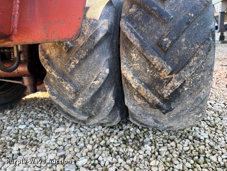 image for item FB5873 Ditch Witch 350SX cable plow
