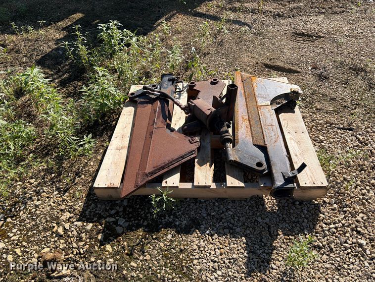 image for item FB5873 Ditch Witch 350SX cable plow