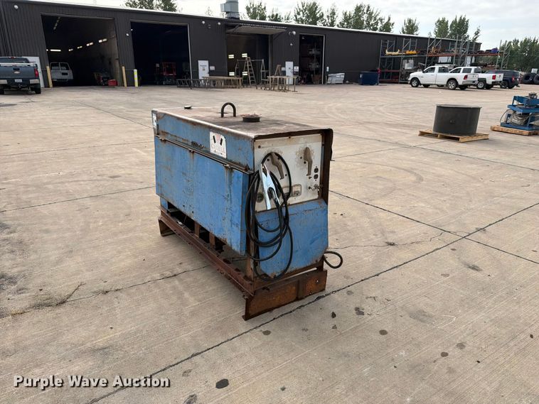 image for item FB5883 Miller Big 40 welder/generator
