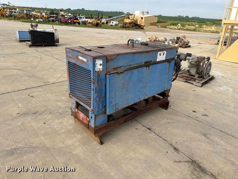 image for item FB5883 Miller Big 40 welder/generator
