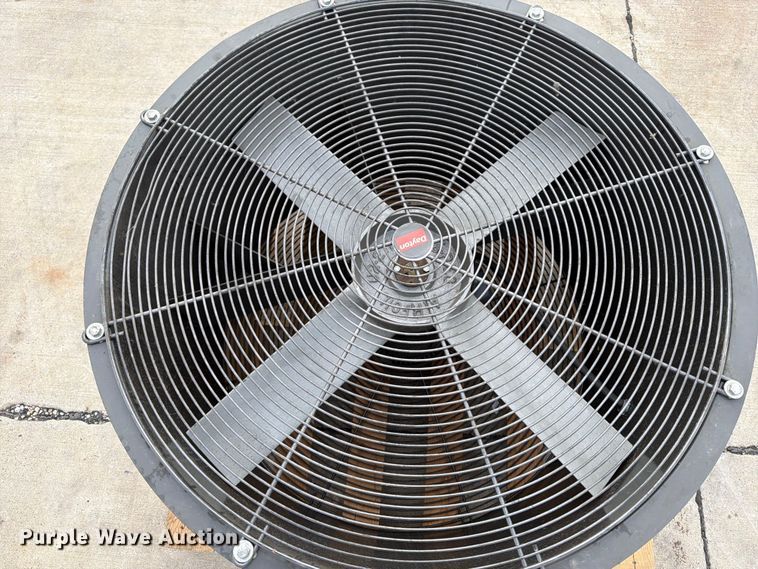image for item FB5886 Dayton 3XK73 fan