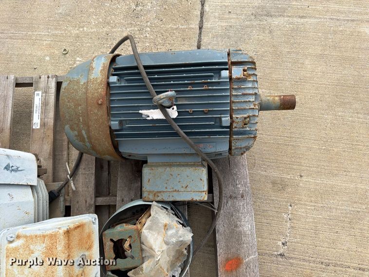 image for item FB5887 (2) electric motors
