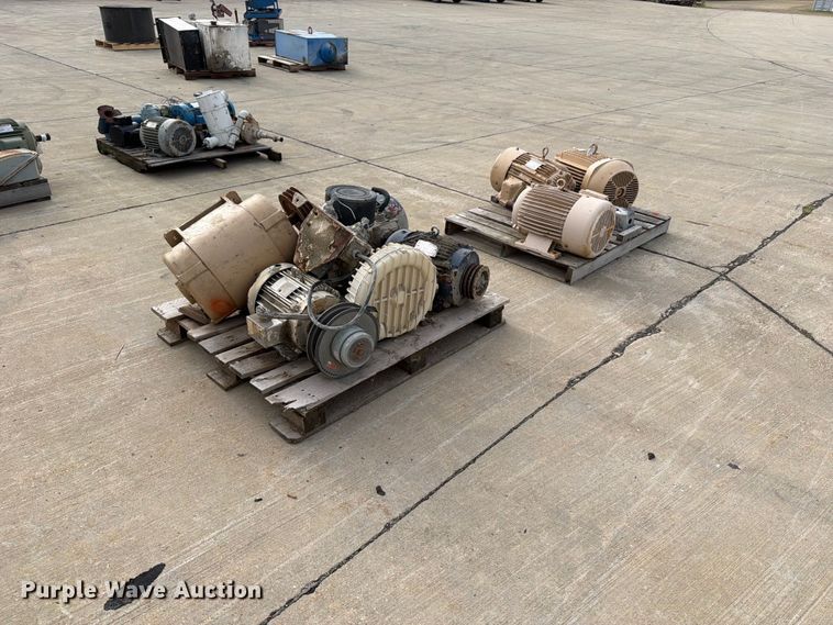 image for item FB5889 (8) electric motors