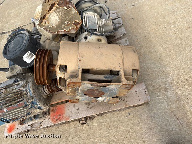 image for item FB5889 (8) electric motors