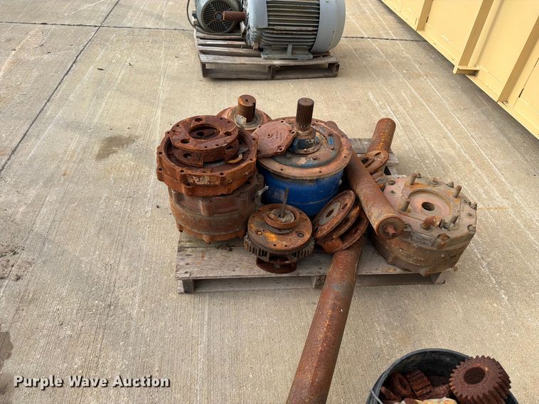 image for item FB5891 Paver parts