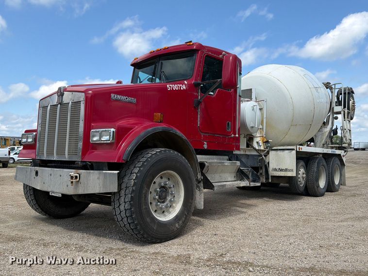2007 Kenworth W900 ready mix truck
