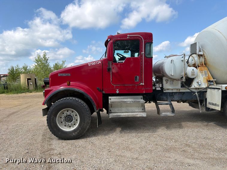 image for item FB5906 2007 Kenworth W900 ready mix truck