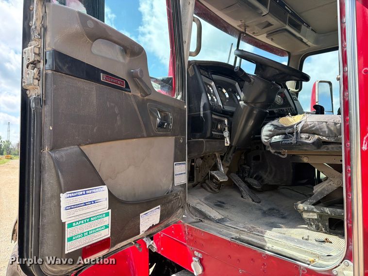 image for item FB5906 2007 Kenworth W900 ready mix truck