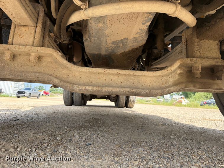 image for item FB5907 1995 Mack RD688S dump truck