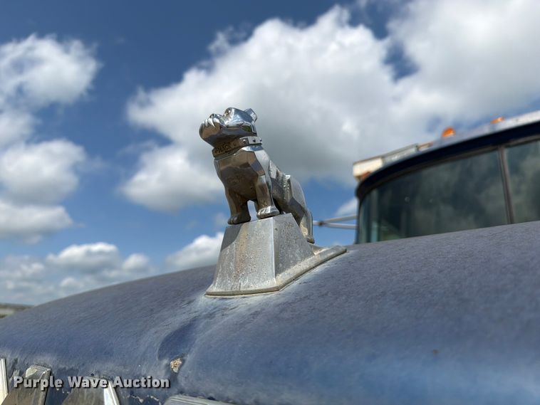 image for item FB5907 1995 Mack RD688S dump truck