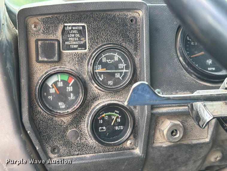 image for item FB5907 1995 Mack RD688S dump truck