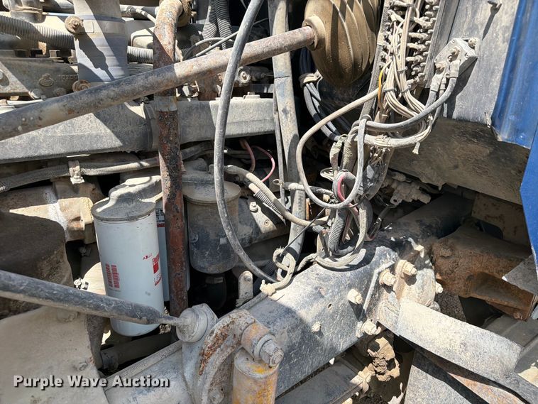 image for item FB5907 1995 Mack RD688S dump truck
