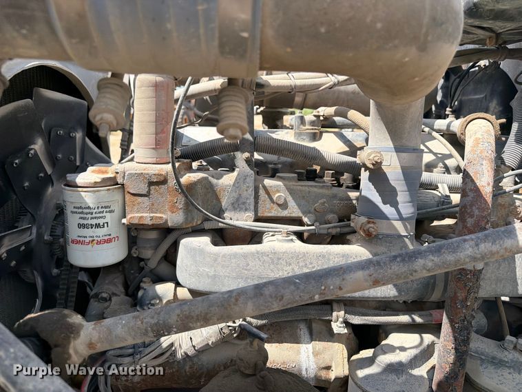 image for item FB5907 1995 Mack RD688S dump truck
