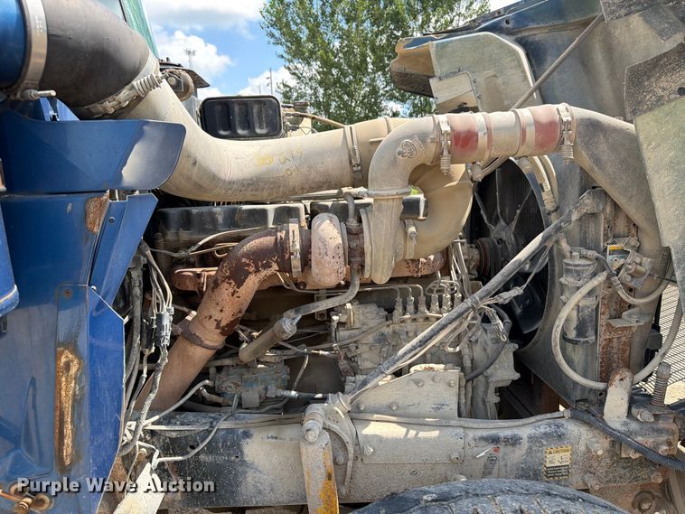 image for item FB5907 1995 Mack RD688S dump truck