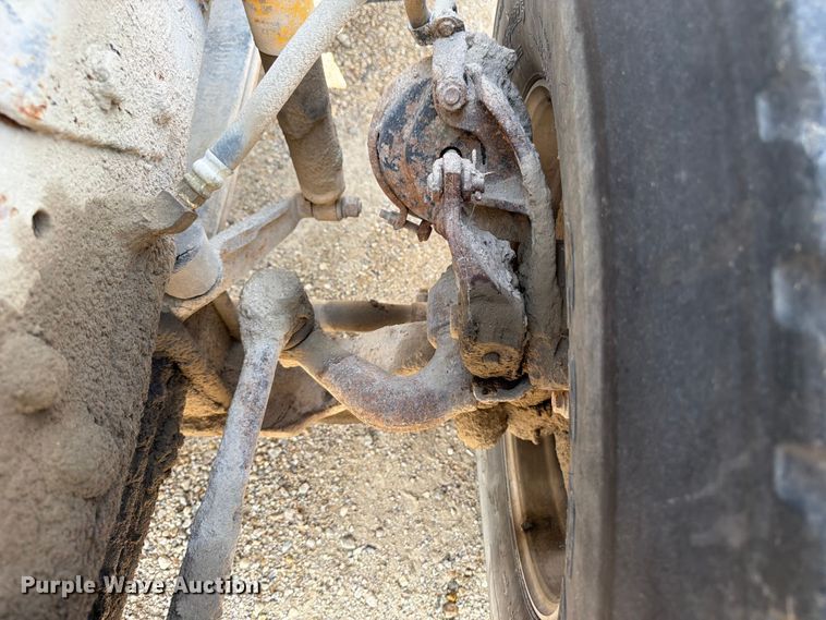 image for item FB5907 1995 Mack RD688S dump truck