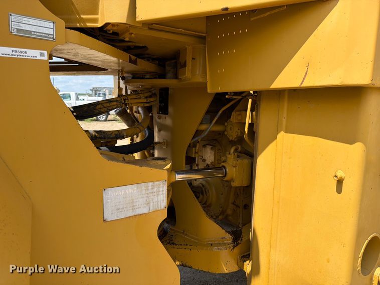 image for item FB5908 1983 Caterpillar 980C wheel loader