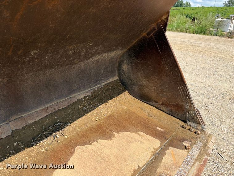 image for item FB5908 1983 Caterpillar 980C wheel loader