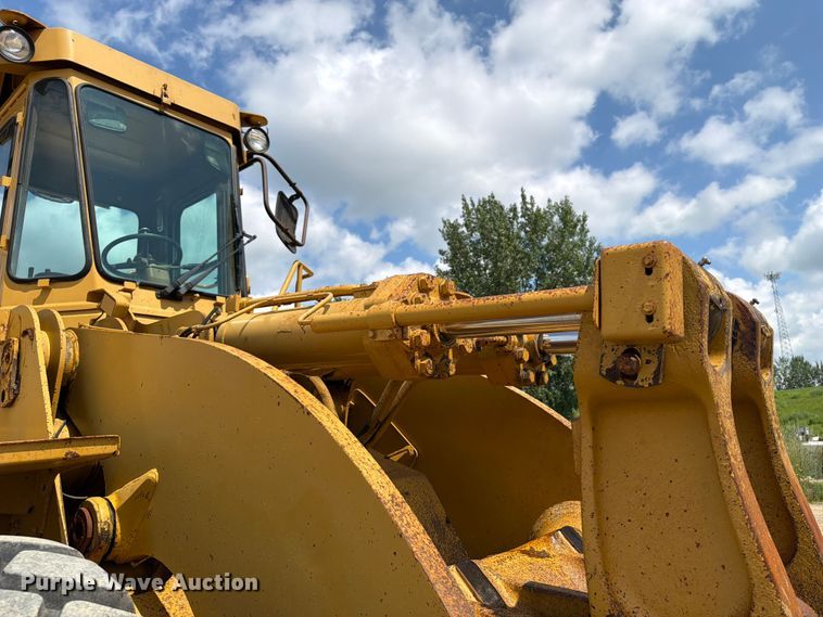 image for item FB5908 1983 Caterpillar 980C wheel loader