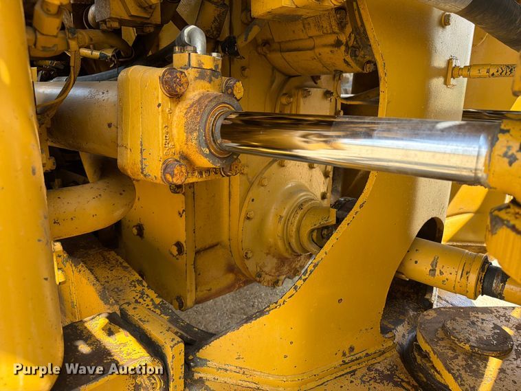 image for item FB5908 1983 Caterpillar 980C wheel loader