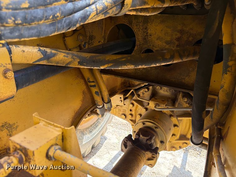 image for item FB5908 1983 Caterpillar 980C wheel loader